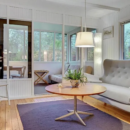 Nice In With 2 Bedrooms