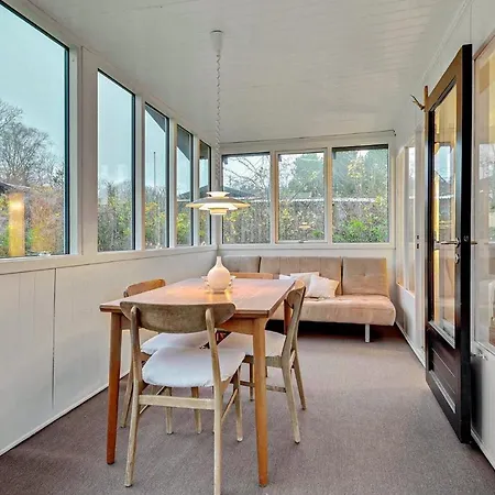 Nice In With 2 Bedrooms *